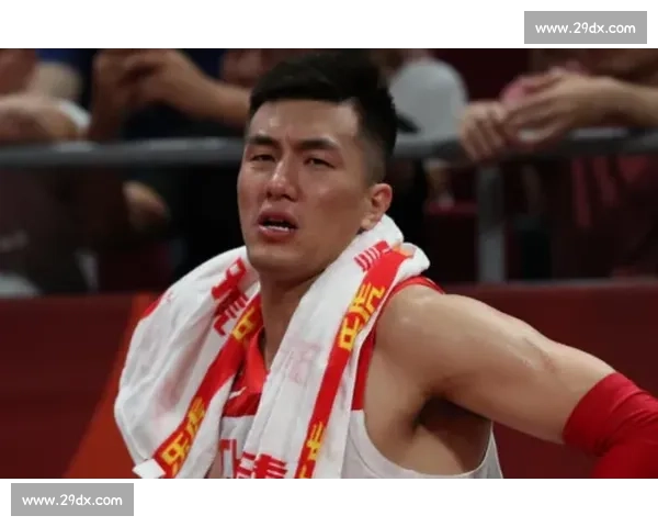 淮安南京德比现争议铲球！激烈对抗下险酿乌龙