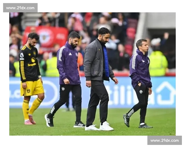 布伦特福德总监放话：姆贝乌莫留队并非意外，曼联需破 6300 万镑僵局