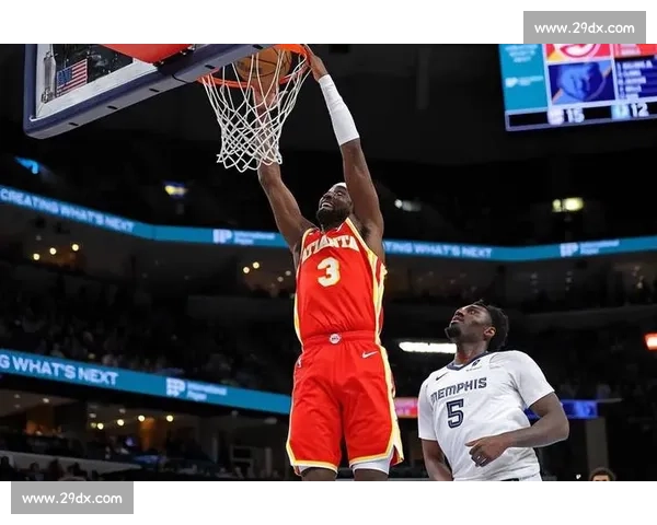 老鹰 4 年 6200 万锁定亚历山大 - 沃克 活塞 2 年 2900 万签下勒韦尔 老鹰 4 年 6200 万锁定亚历山大 - 沃克 活塞 2 年 2900 万签下勒韦尔