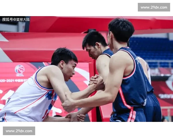 周睿羊速胜陈笑天 华东师大校友队升甲关键战图集