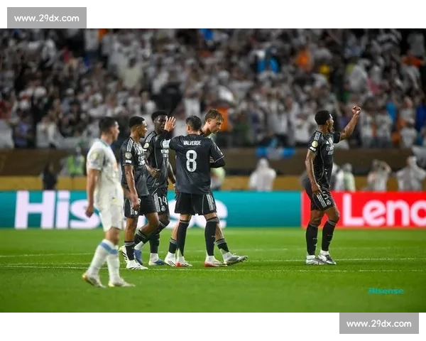 皇马战新月硬石球场 6.2 万观众沸腾 创本届世俱杯单场上座纪录